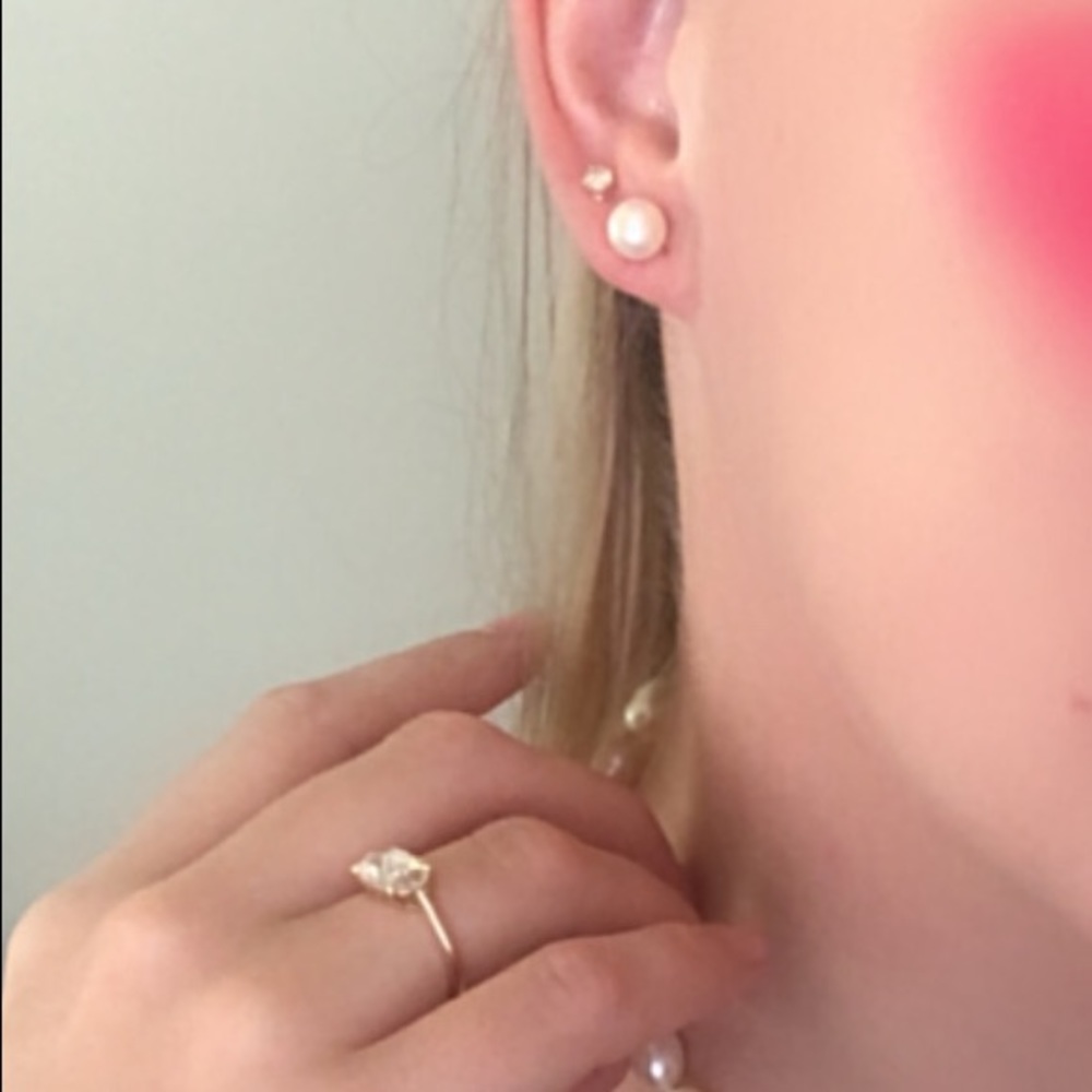 Pearl Earrings - Picture 3 of 4